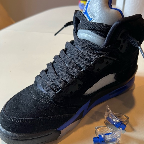 jordan retro 5 metallic blue